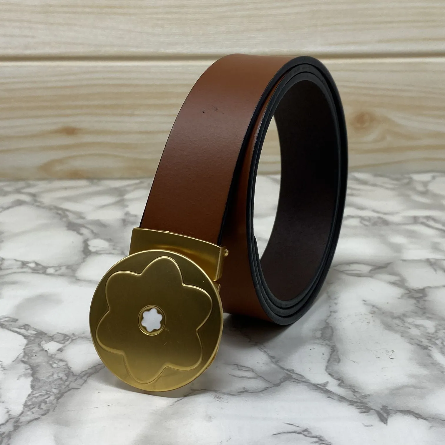 Flower Pattern Round Pin Buckle Leather Belt For Men-JonasParamount