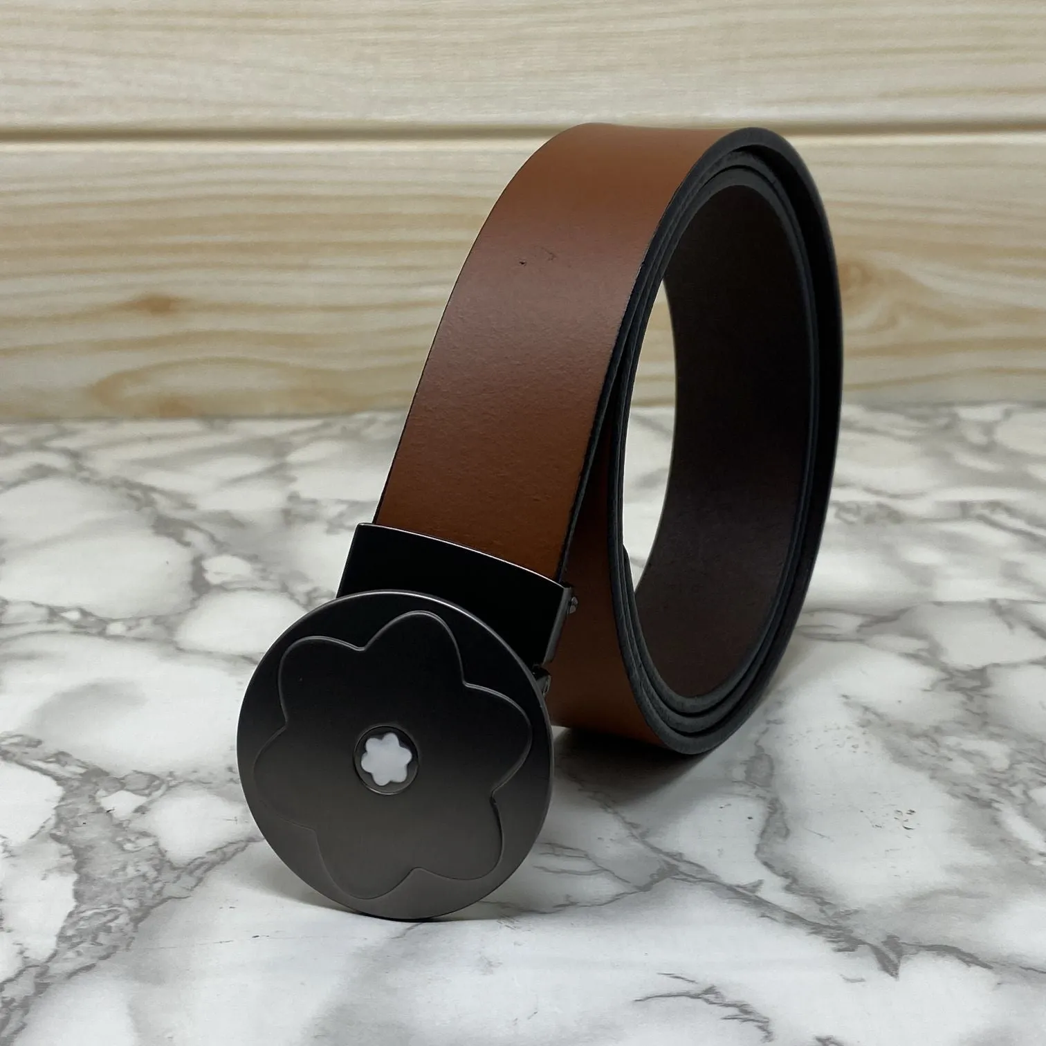 Flower Pattern Round Pin Buckle Leather Belt For Men-JonasParamount