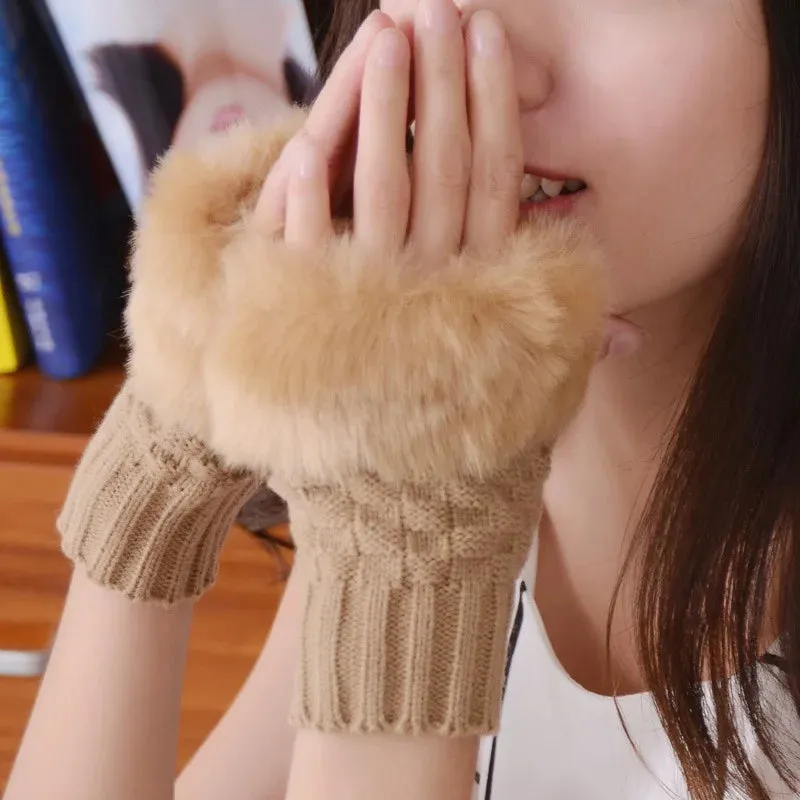 Plush Knitted Gloves