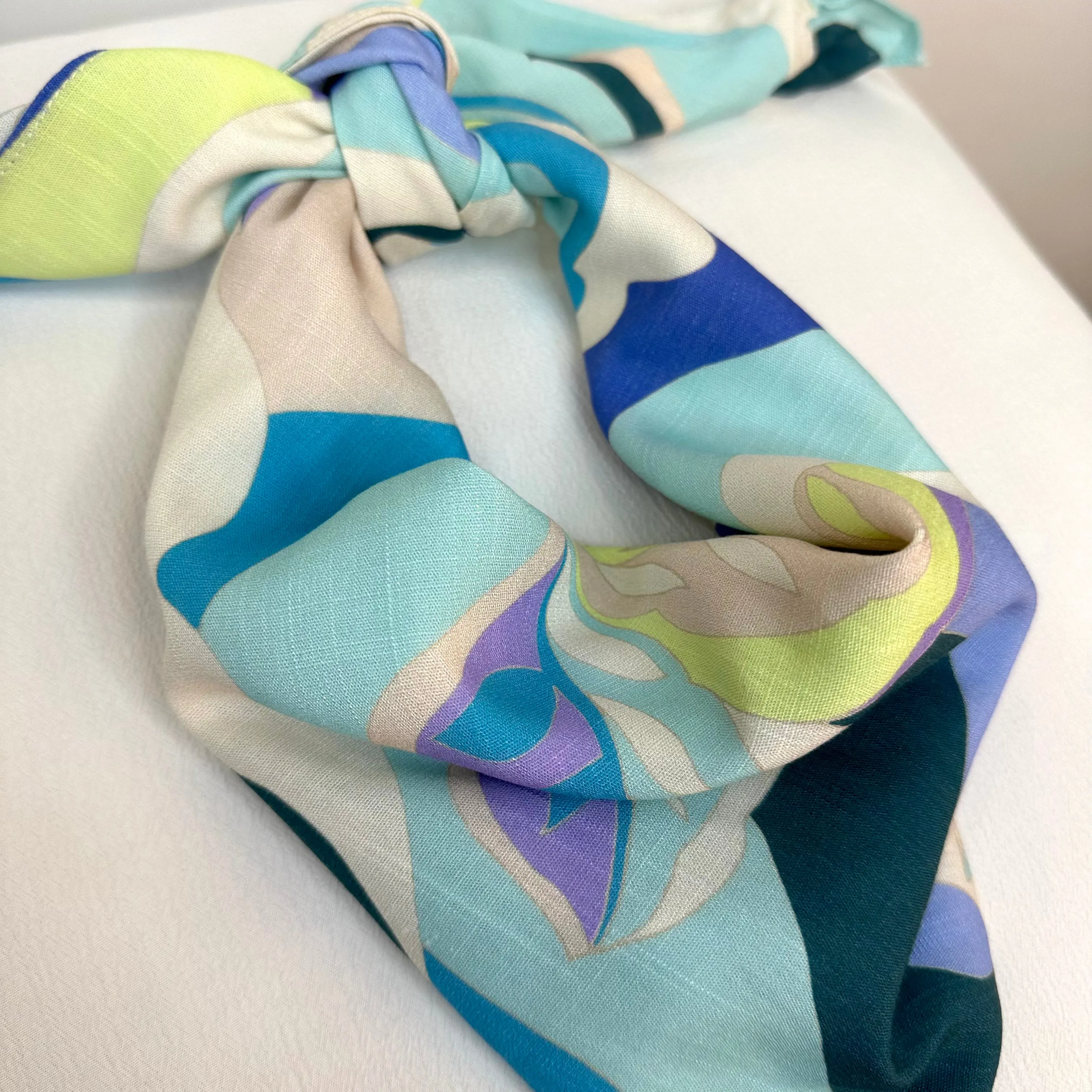 SQUARE HEAD SCARF (AQUA PATTERN)