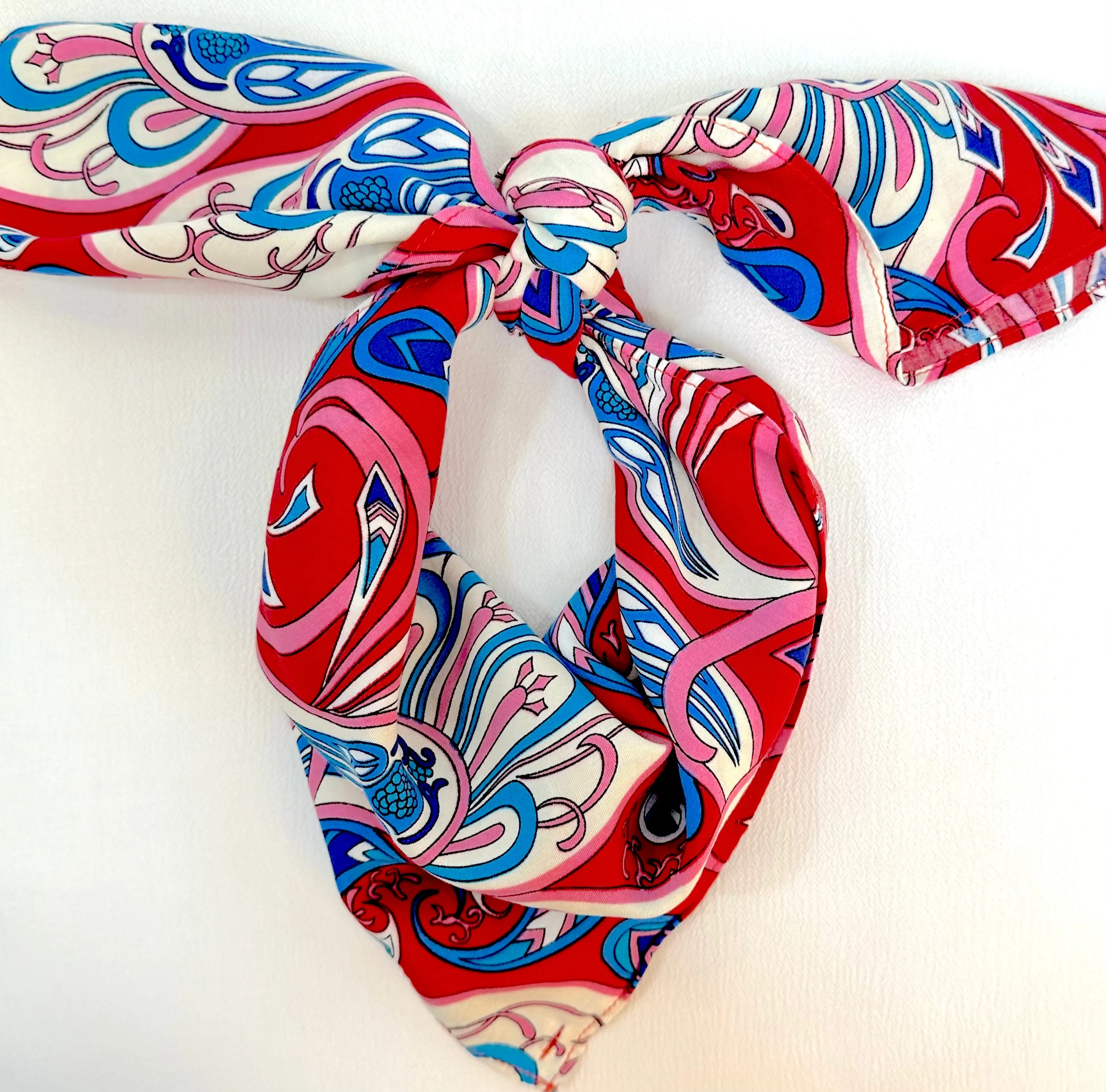 SQUARE HEAD SCARF (RED/WHITE)